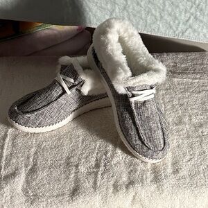 Cozy Gray Faux Fur Lined Slippers